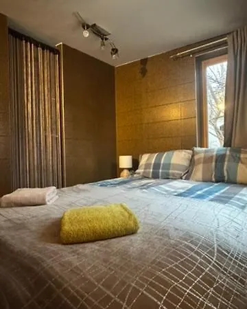 Cosy By Zsuzsanna Apartamento *